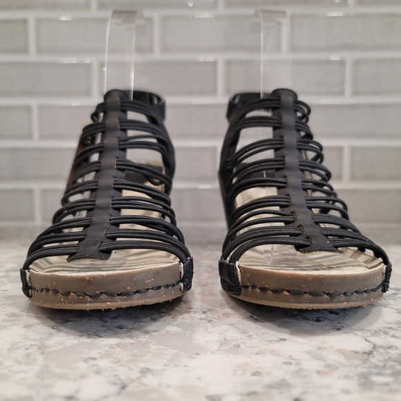 JBU by JAMBU Open Toe Strappy Sandals - Picture 2 of 9